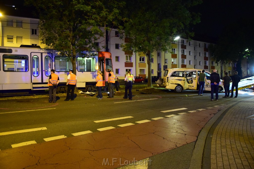 VU PKW Strab Koeln Niehl Amsterdamerstr Friedrich Karlstr P370.JPG - Miklos Laubert